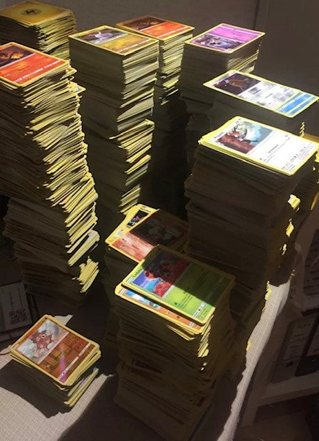 100 Pokémon Karten mit Holos! Original Deutsch, ohne doppelte, boosterfrisch!
